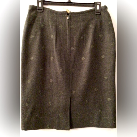 DAVENTTI Tailor-Made Olive Green Austrian Pattern Wool w Front Pockets - US 4 - Picture 2 of 3